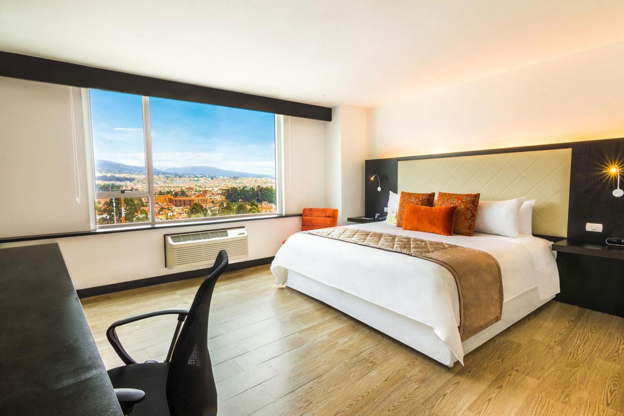 Four Points By Sheraton Cuenca Luaran gambar Executive Suite